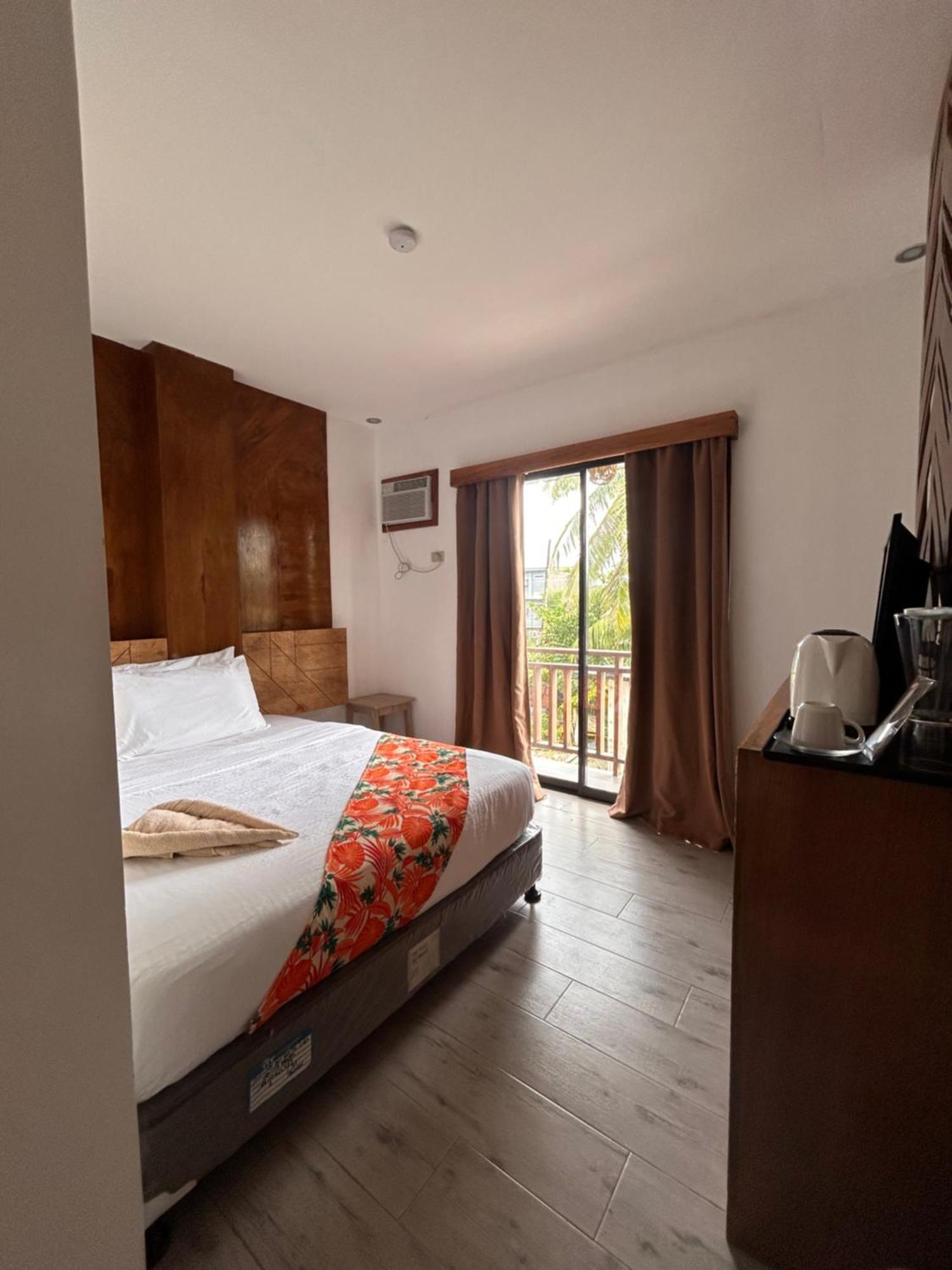 Puyo Suites Homestay เจเนอรัลลูนา ภายนอก รูปภาพ